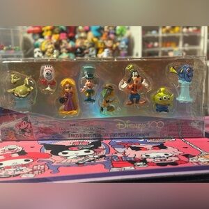 Disney 100 years 8 piece set